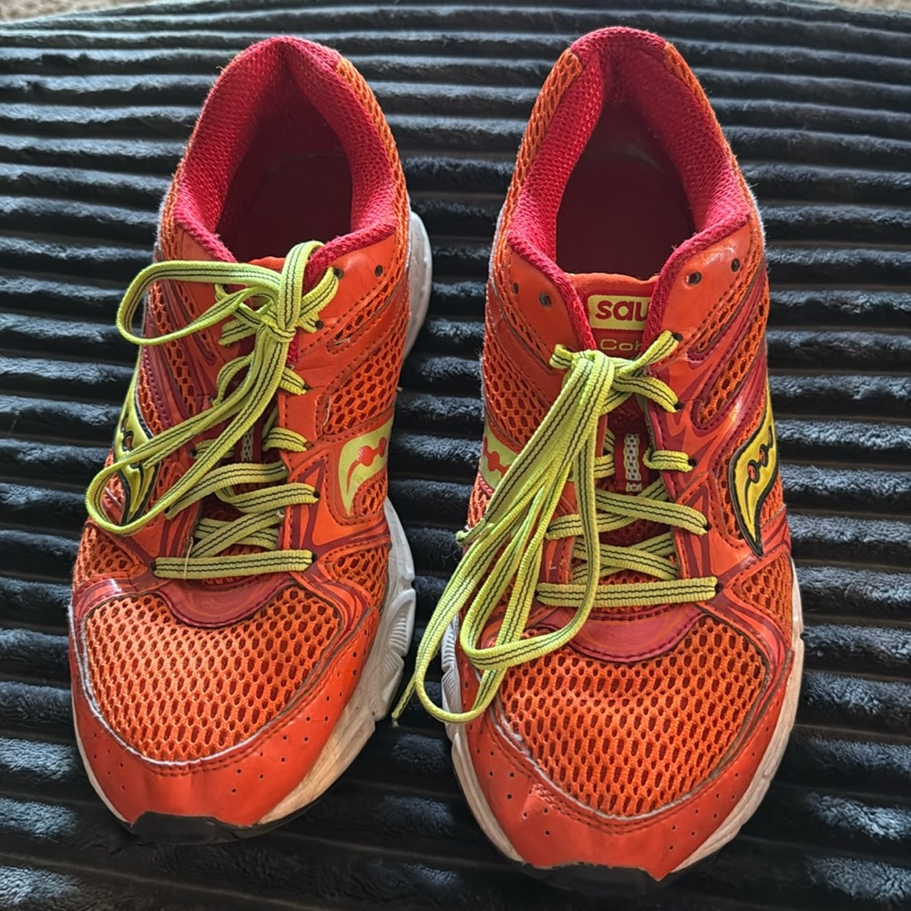 10M Saucony Cohesion 6 Orange & Lime Running Show. GUC